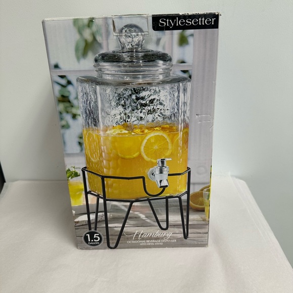 Other - Hamburg Octagonal Glass Beverage
Dispenser With Black Metal Stand 1.5 Gallon New